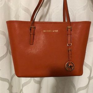 Michael Kors Voyager Tote small